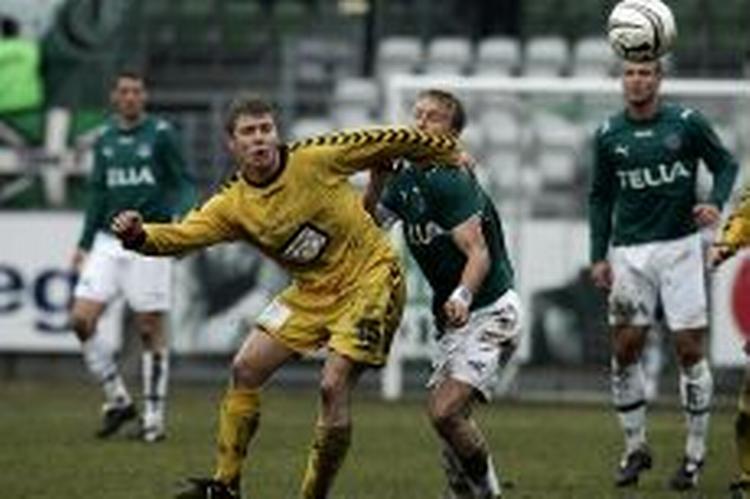 Horsens og Viborg udkæmpede en hård dyst på et mudret underlag i Viborg. Horsens reddede sig et point i overtiden. - Foto: Ole Frederiksen 