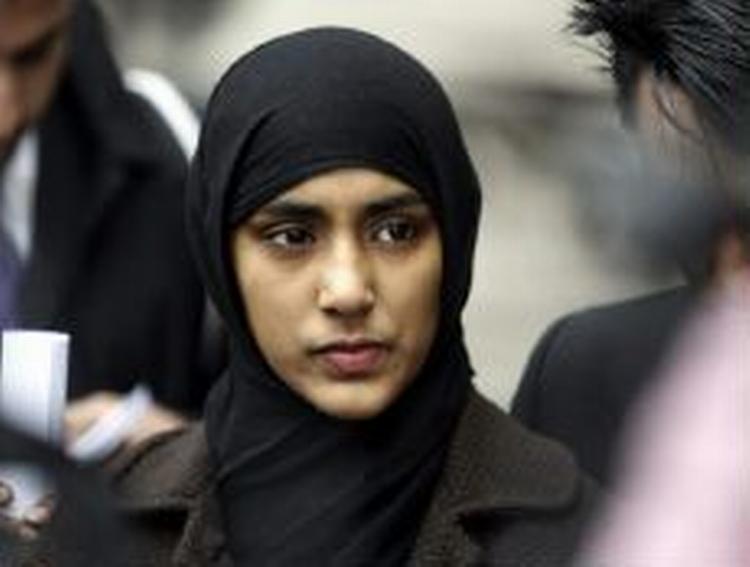 Sagen begyndte, da 16-årige Shabina Begum blev sendt hjem fra skole, efter at hun mødte i en islamisk klædedragt. - Foto: AP 