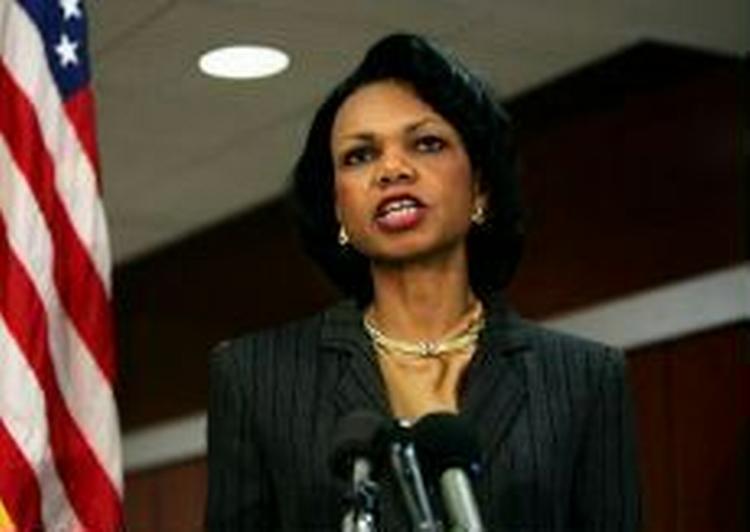 USA's udenrigsminister, Condoleezza Rice, mødes på torsdag med udenrigsministrene fra Storbritannien, Frankrig, Tyskland og Kina fora t diskutere Irans atomprogram. - Arkivfoto: AP 