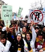 »Hvorfor kan regeringen ikke bare trække den lov tilbage?«, spurgte hundredtusinder af vrede demonstranter på gaden i Paris i går. - Foto: Magali Corouge 