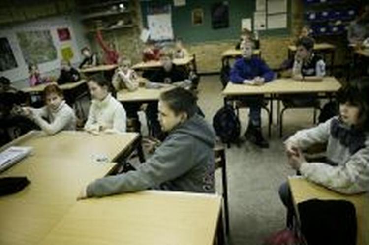 Ny forskning tyder på, at danske skolelever ville præstere bedre, hvis der var et bedre indeklima i klasselokalerne. - Arkivfoto: Jakob Carlsen. 