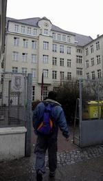 En berygtet skole i Berlin har fået politiopbud, efter at lærerne har bedt om hjælp - Foto: AP 