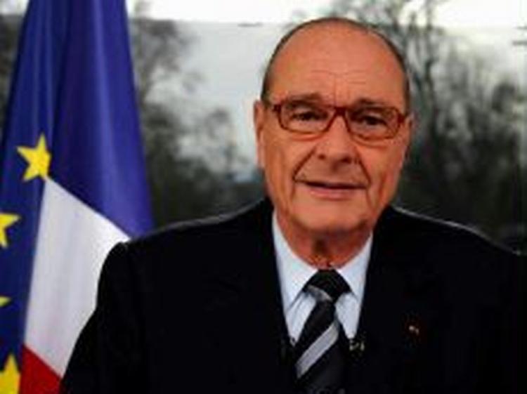 Chirac bakker op om omstridt job-lov, men han lover alligevel modikationer - Foto: AP 