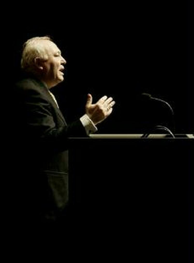 Den spanske udenrigsminister Miguel Angel Moratinos er i Danmark - her ses han til debatmøde på det Kongelige Bibliotek i København. Foto: Peter Hove Olesen 
