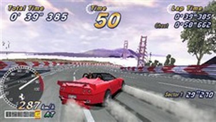 Spillemaskinerne i biografernes forhal dukker op på nethinden, når du spiller  Outrun 2006: Coast 2 Coast : Med stereotyp blond kæreste på passagersædet skal du imponere med dine evner udi at tæmme en Ferrari. 