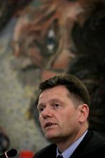 Dansk Folkeparti vil udsætte forbrugerminister Lars Barfoed for den ydmygelse det er at blive sat under administration. - Arkivfoto: Jens Dresling 