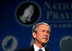 Den amerikanske præsident George W. Bush har selv været fåmælt, efter at det kom frem, at han selv iværksatte lækningen af Valerie Plames identitet - helt modstridende med, hvad han tidligere har sagt om sagen. - Foto: AP 