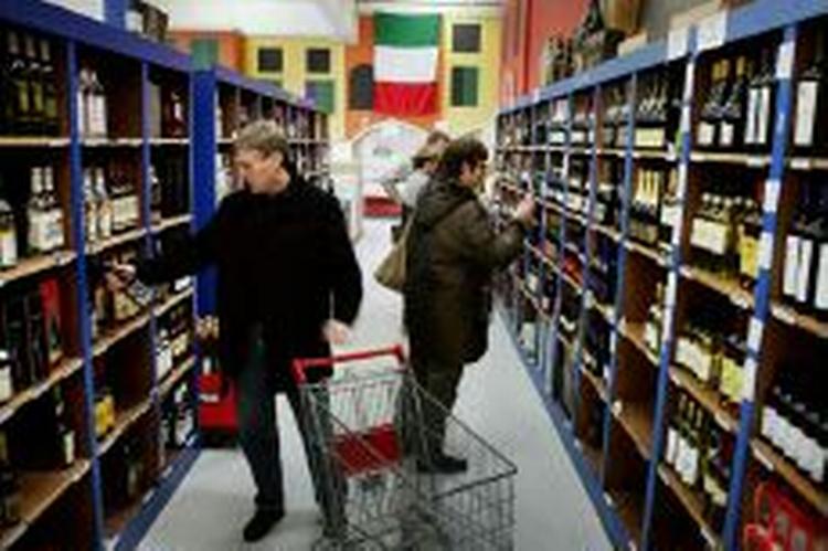 En ny type sendere skal muligvis sættes på blandt andet supermarkedets varer i stedet for stregkoder - Foto: Martin Lehmann 