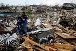 11 mennesker har mistet livet i Tennesse, USA, efter voldsomme tornadoer har hærget området - Foto: AP 