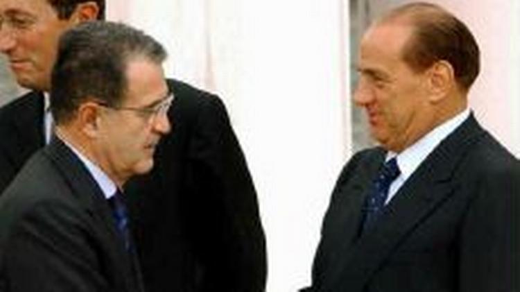 Romano Prodi og Silvio Berlusconi har været op at skændes under de politiske debatter. - Foto: AP 