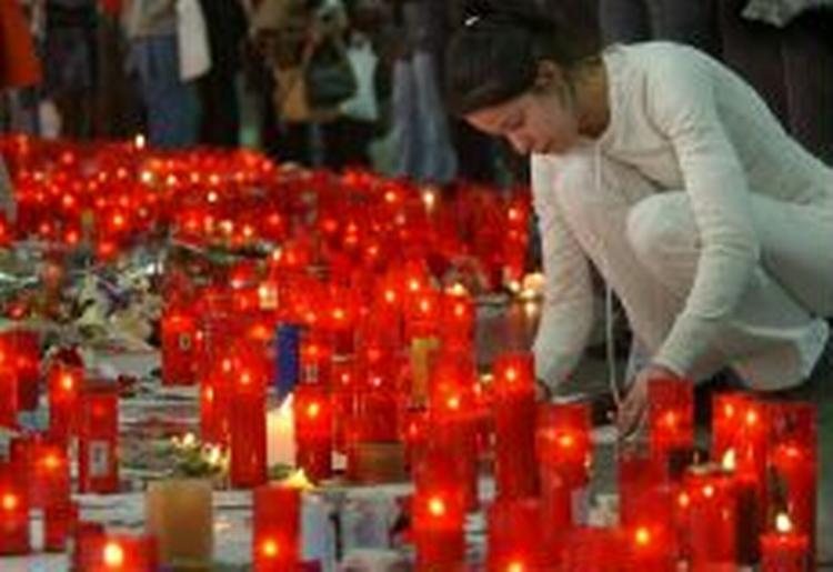 Ialt 29 personer er tiltalt for at deltage i terrorangrebet i Madrid i 2004 - Foto: AP 