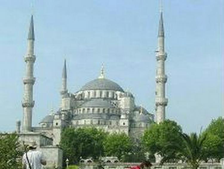 Tyrkiets største by, Istanbul, bliver europæisk kulturby i 2010. - Arkivfoto: AP 