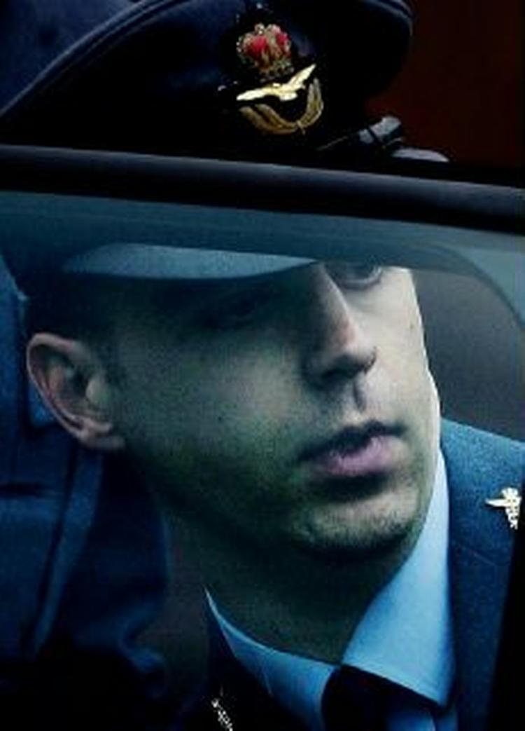 Læge, løjtnant Malcolm Kendall-Smith er sendt i fængsel for at nægte tjeneste i Irak. - Foto: AP 