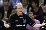 Landstræner Ulrik Wilbek kunne fra sidelinjen se et slidt dansk hold tabe til Tjekkiet. - Arkivfoto: Claus Bonnerup 