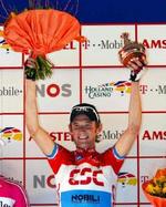 Fränk Schleck vandt Amstel Gold Race, men det var aldrig gået uden resten af holdet, mener Bjarne Riis. - Foto: AP 