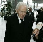 92-årige Mærsk McKinney Møller ankom i god tid inden generalforsamlingens start. - Foto: Martin Bubandt Jensen 