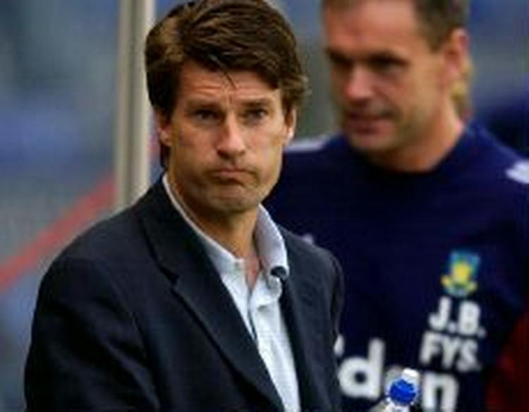 »Nu skal vi vinde 3-0, og det er ret meget«, erkender Michael Laudrup efter nederlag. - Arkivfoto: Jens Dresling 