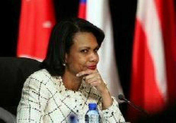 Condoleezza Rica havde den alvorlige mine på under NATO's udenrigsministermøde i Sofia. - Foto: AP 