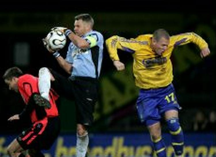 Esbjergs målmand Lars Winde spillede sikkert i aftes på Brøndby. - Foto: Lars Poulsen 