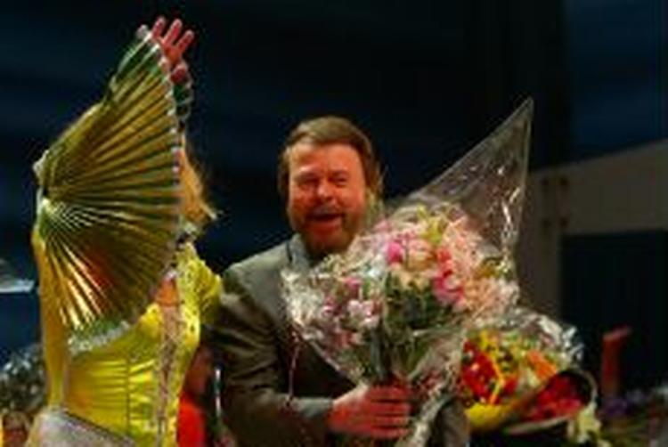 'Mamma Mia!'. Den tidligere ABBA-musiker Björn Ulvaeus ses ved premieren på ABBA-musicalen i Stockholm sidste år. Nu anklages han for skattefusk for 70 millioner kroner. - Arkivfoto: AP 
