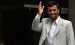Irans præsident Mahmoud Ahmadinejad har tidligere truet med at slette Israel fra landkortet. Nu vil Iran angribe Israel, hvis USA gør noget »ondt«. - Foto: AP 