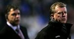 Steve McClaren kan - hvis alt forløber efter planen - snart kalde sig <i>England manager.</i> Bolton-manager Sam Allardyce (i baggrunden) var også blandt kandidaterne, men ifølge BBC falder valget på McClaren. - Foto: AP. 
