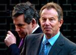 Tony Blair presses nu også af sit eget bagland efter regeringsrokade. - Foto: AP 