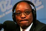 Sydafrikas tidligere vicepræsident Jacob Zuma slap for tiltale i voldtægtssag. Men i dag må han undskylde, at han glemte kondomet, da han havde sex med hiv-smittet kvinde. - Foto: AP 