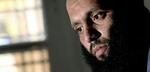 Omar Maarouf har formået at ringe ud fra det topsikrede Kenitra-fængsel i Marokko. Der er masser af mobiler i omløb, siger danskmarokkaneren, der benævner sig selv som fangernes talsmand. - Arkivfoto: Peter Hove OIesen 