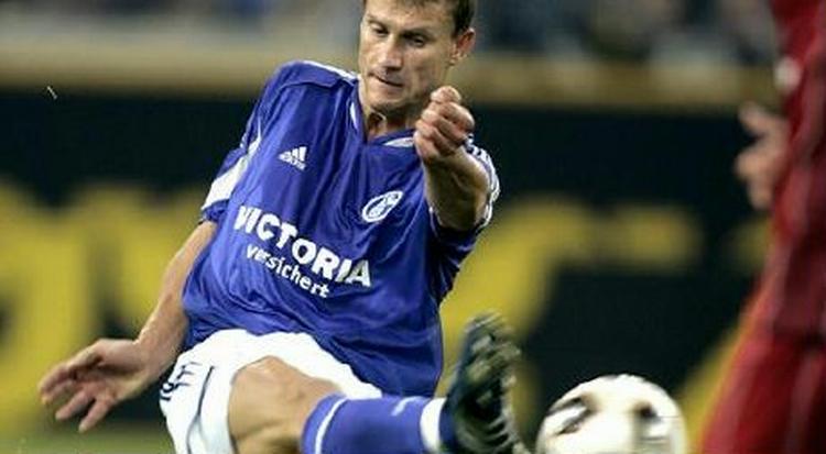 Ebbe Sand siger farvel og tak efter syv år i den tyske fodboldklub Schalke. - Arkivfoto: Thomas Wilmann 