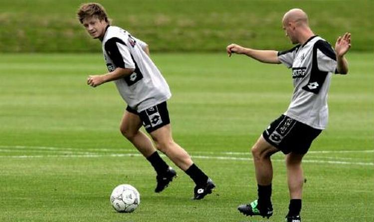 Thomas Helveg (t.v.) og Kasper Bøgelund skal have ny træner. - Arkivfoto: Thomas Wilmann. 