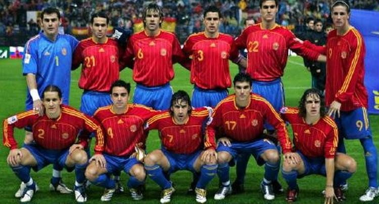 Spanien må klare sig uden Liverpool-angriberen Fernando Morientes. - Arkivfoto: AP. 