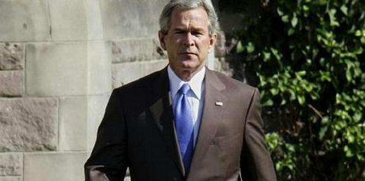 George Bush foreslår, at man midlertidigt sender omkring 8.000 medlemmer af Nationalgarden til grænsen mellem Mexico og USA for at hjælpe det civile grænsekorps. - Foto: AP 