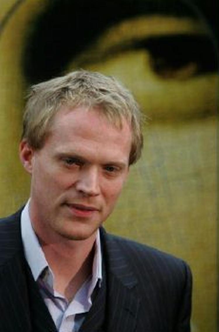 Paul Bettany spiller albinomunken Silas, der er hyret til at slå ihjel. Det har fået amerikanske albinoer til at protestere og fremføre, at 'Da Vinci Mystieriet' er den 68. film siden 1960, hvor en albino bliver fremstillet som ond. - Foto: AP 