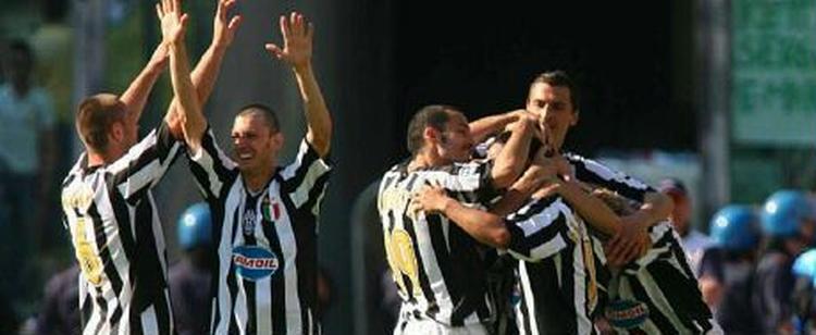 Det italienske politi har været på besøg hos Juventus - Foto: AP 