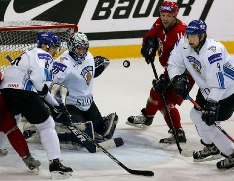 Finlands målmand Fredrik Norrena stod en flot kamp, da finnerne slog sig i semifinalen ved en sejr over Hviderusland med 3-0. - Foto: AP 