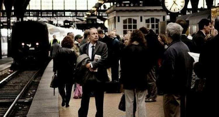 Der kan opstå ventetid på de populære strækninger. Et bud fra DSB's underdirektør lyder på »max halvanden time«. Arkivfoto: Thomas Borberg 
