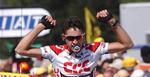 Carlos Sastre gjorde sig særligt bemærket, da han vandt 13. etape af Tour de France i 2003. Kort før stregen fandt han en sut frem fra baglommen og puttede den i munden som en hilsen til sin datter. - Arkivfoto: AP 