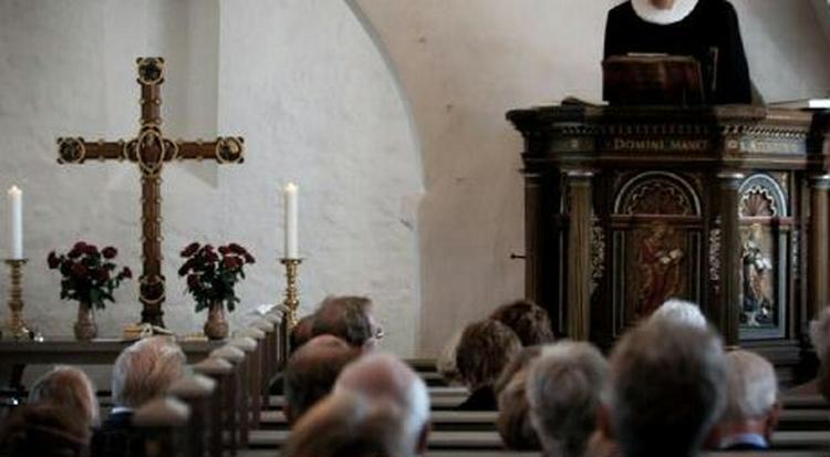 Hver fjerde præst overvejer at lægge kjortelen. - Arkivfoto: Hilde Lillejord 