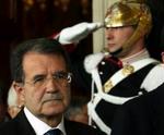 Den første eksamen for premierminister Romano Prodi ser ud til at være gået godt. - Foto: AP 