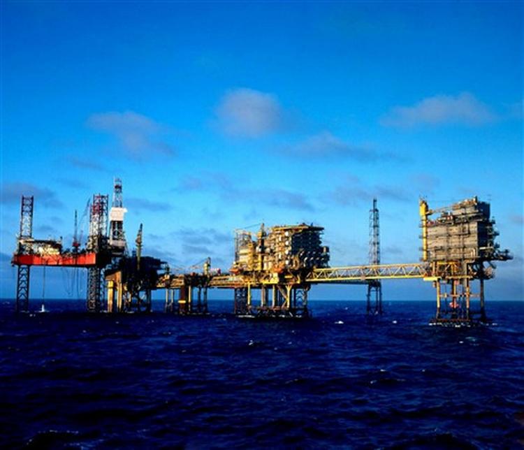 Hvorfor kører olieproduktionen på pumperne, vil Enhedslisten gerne vide.   Arkivfoto: PR-foto 