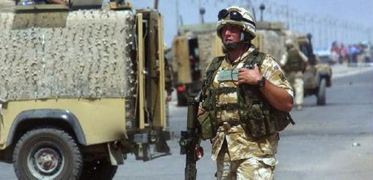 Basra er i undtagelsestilstand i et forsøg på at styre shiittiske grupper - Foto: AP 