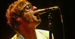 Liam Gallagher fra Oasis mener sikkert, det er absolut velfortjent, at Oasis-albummet 'Definetely Maybe' er blevet stemt ind som det mest populære blandt musikfans. - Foto: AP 