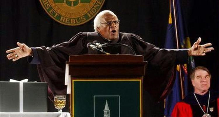 Desmond Tutu blev belønnet med den tibetanske pris Sandhedens Lys. - Foto: AP 