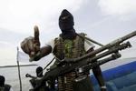 Tungt bevæbnede nigerianske militante har over en længere periode forsøgt at destabilisere landets olieindustri. Med held. - Arkivfoto: AP 