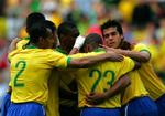 Adriano har bragt Brasilien foran 2-0 mod New Zealand. - Foto: AP 