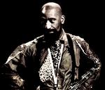 Sonny Rollins med tenorsaxen på udstillingens plakat. - Fotoudsnit: Jan Persson 