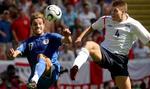Englands Steven Gerrard var en af de hæderlige undtagelser, da englænderne skuffede bravt i kampen mod Paraguay. - Foto: AP 