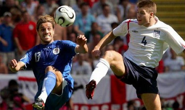 Englands Steven Gerrard var en af de hæderlige undtagelser, da englænderne skuffede bravt i kampen mod Paraguay. - Foto: AP 