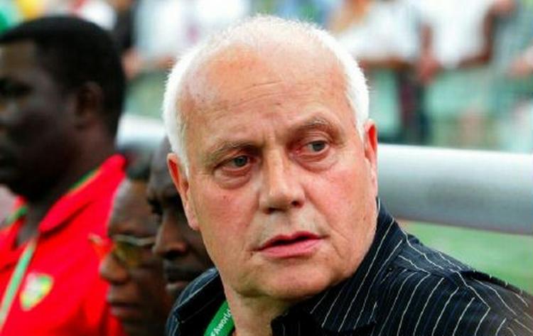 Otto Pfister var tilbage på Togos udskiftningsbænk mod Sydkorea. - Foto: AP. 